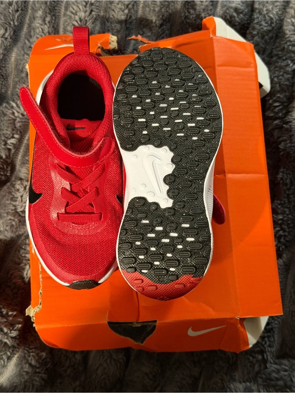 Nike Revolution 7 (PSV) Kids Sneaker Red Black White US 8C FB7690-603 NEW